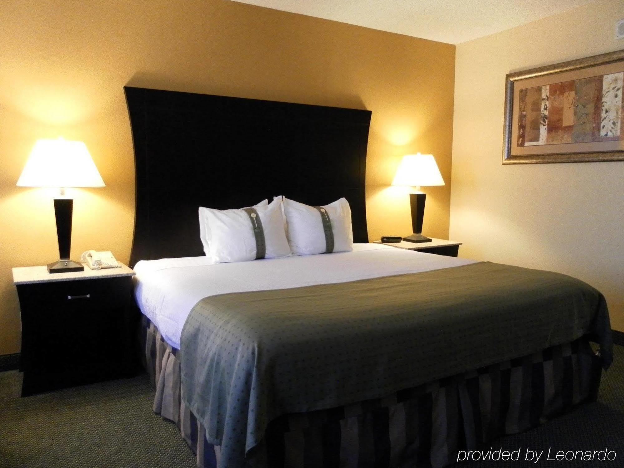 Hotel Indigo Rochester - Mayo Clinic Area Room photo
